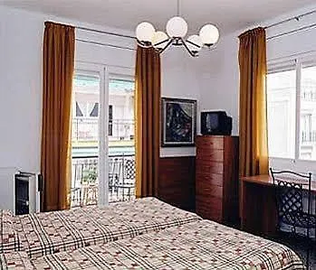 **  Hotel Montserrat Sitges Spanien
