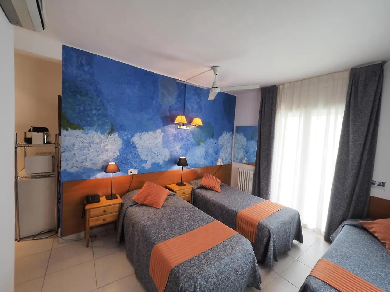 Hotel Montserrat Sitges 2*,  Spain